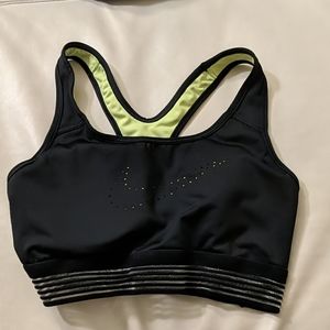 Nike sports top